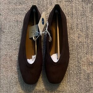 A New Day 7 Sammie Flats - NWT